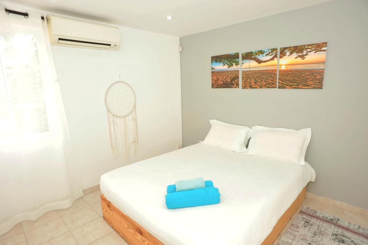 The Beach House - West Coast Mauritius Rivière Noire Екстериор снимка