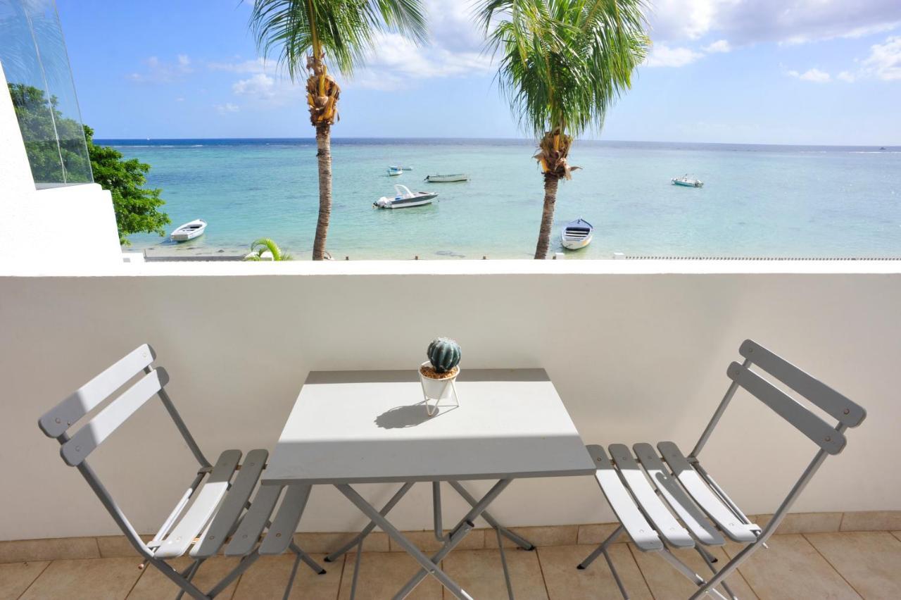 The Beach House - West Coast Mauritius Rivière Noire Екстериор снимка